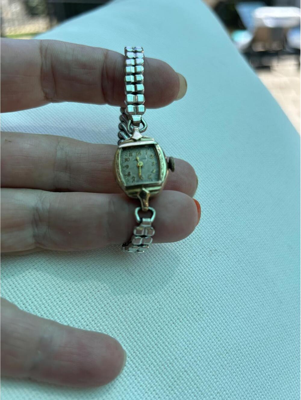 Vintage Bulova Ladies Wristwatch - 10k Gold Plated RGP